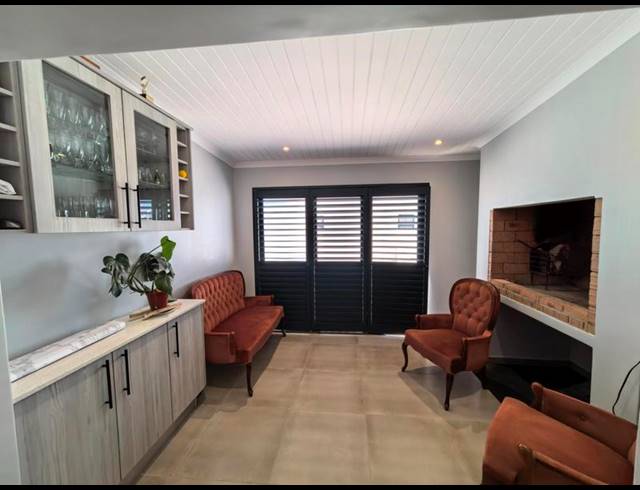 3 BEDROOM HOUSE FOR SALE IN LAAIPLEK